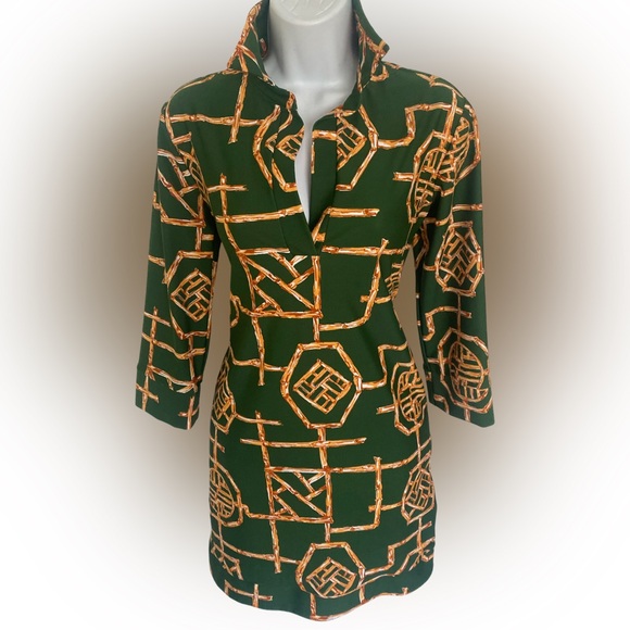 Jude Connally Dresses & Skirts - Jude Connally Emerald Dress with Gold Chain Print- XS green gold , polyester